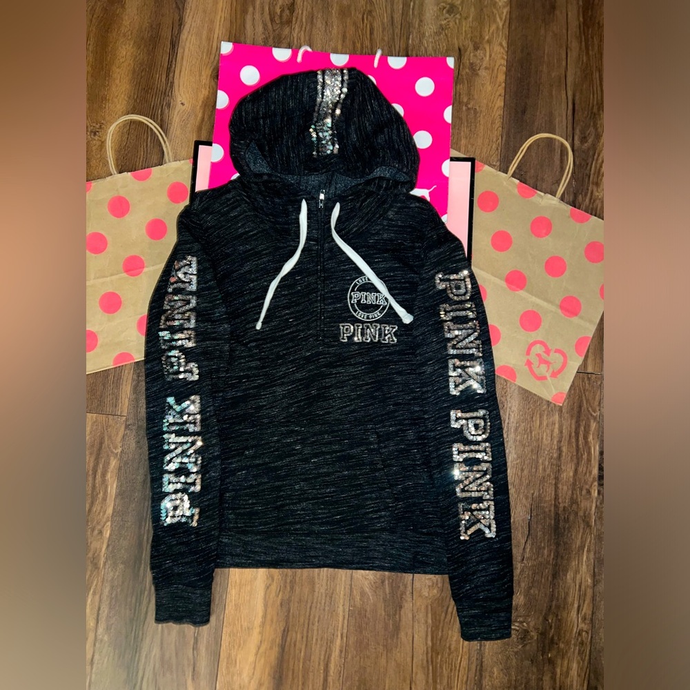 VS PINK SIZE MEDIUM BLING QUARTER ZIP HOODIE.